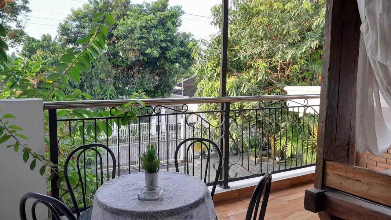 Hotel Surokarsan 9 House Yogyakarta Esterno foto