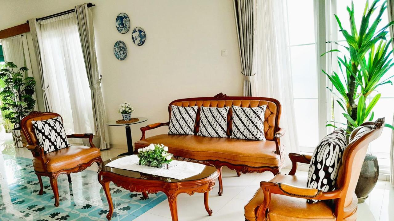Hotel Surokarsan 9 House Yogyakarta Esterno foto