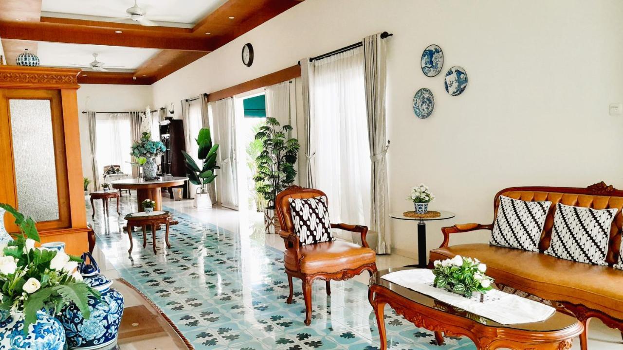 Hotel Surokarsan 9 House Yogyakarta Esterno foto