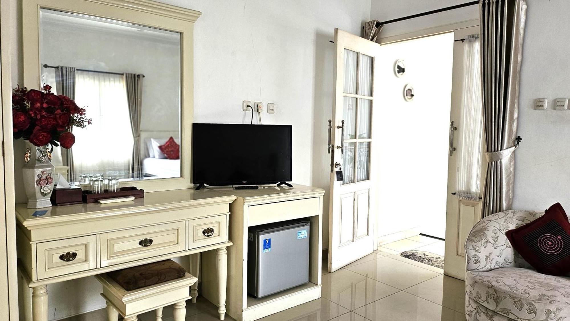 Hotel Surokarsan 9 House Yogyakarta Esterno foto