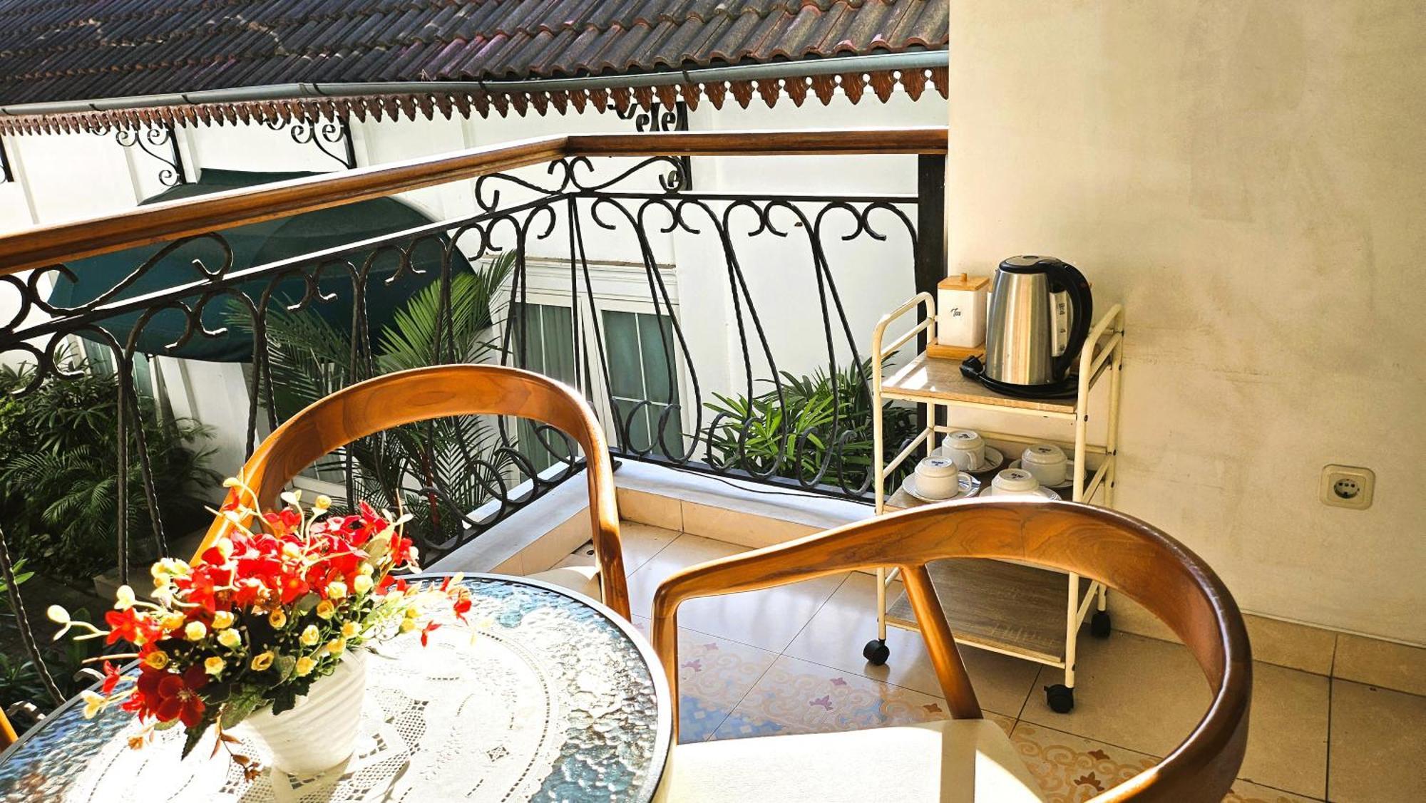 Hotel Surokarsan 9 House Yogyakarta Esterno foto