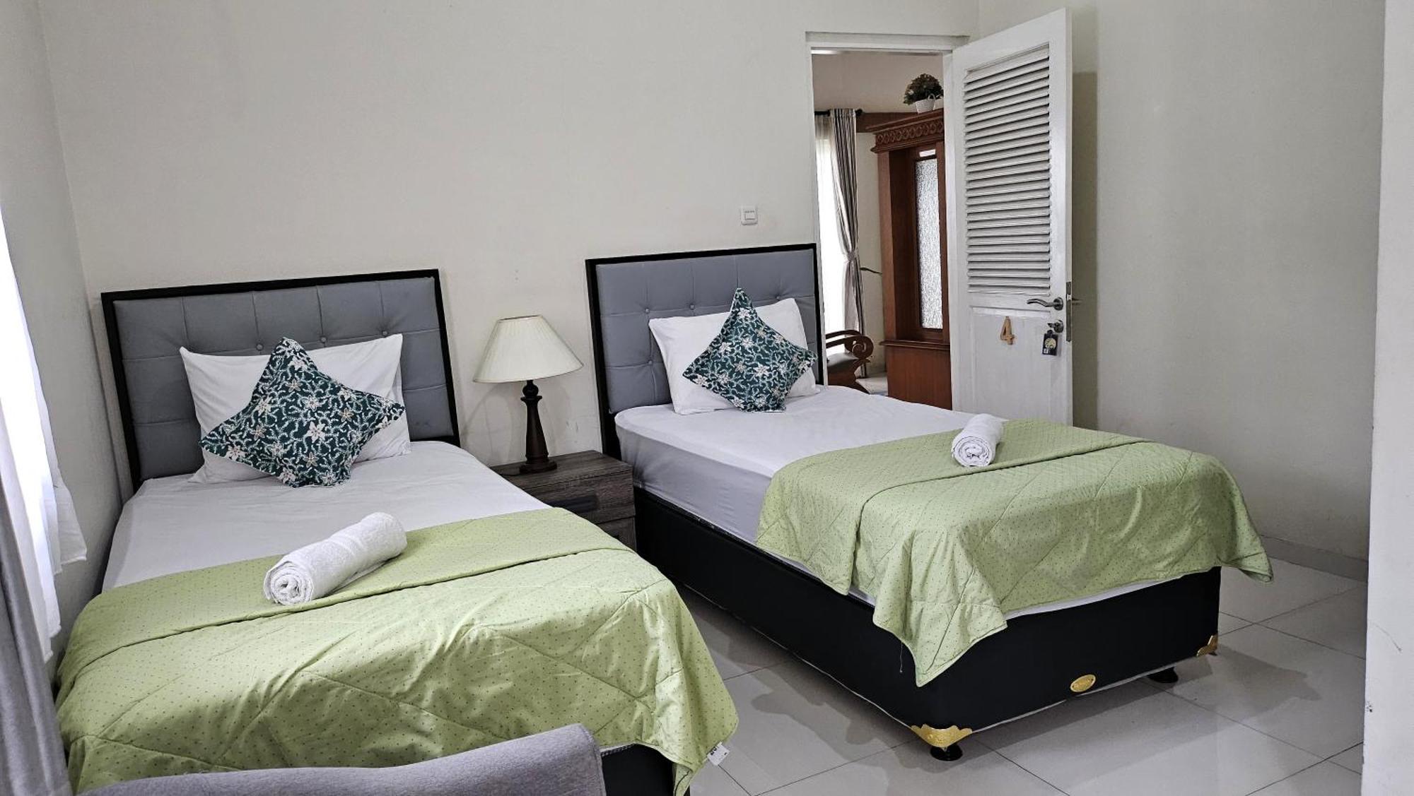 Hotel Surokarsan 9 House Yogyakarta Esterno foto